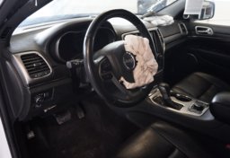 2018 Jeep Grand Cherokee - Image 31