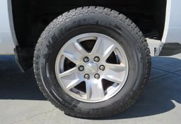 2018 Chevrolet Silverado 1500 - Image 19