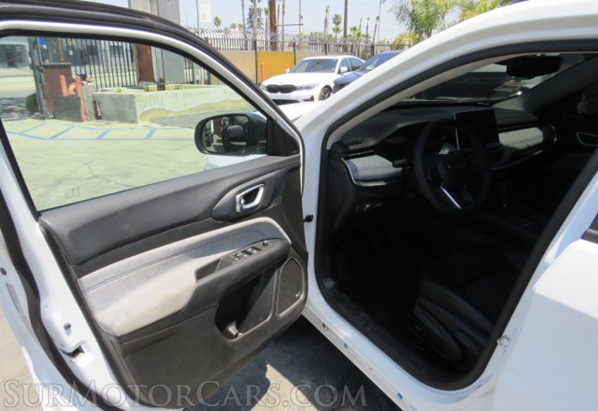 2022 Jeep Compass - Image 19