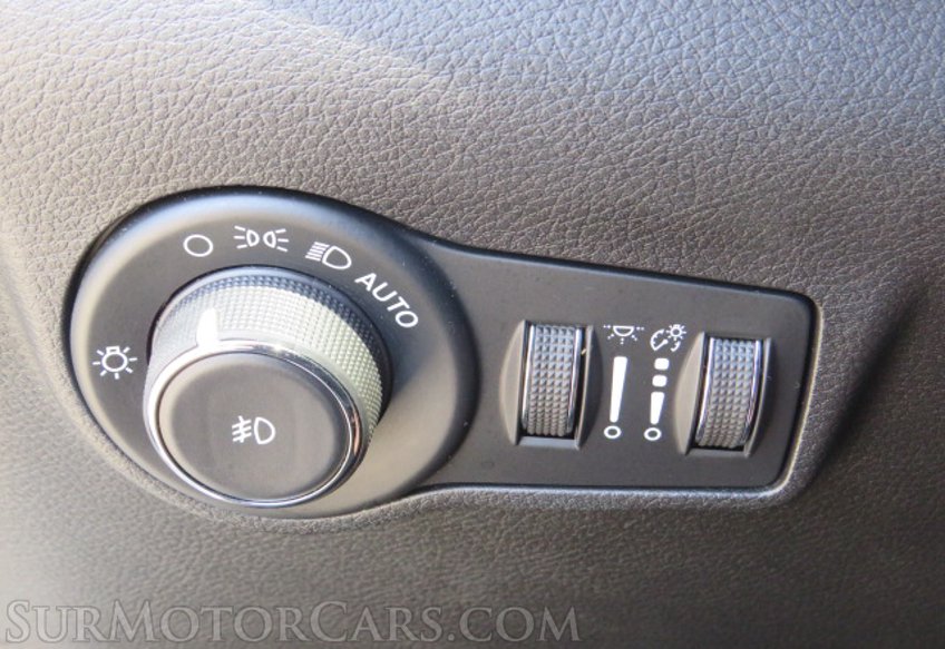 2022 Jeep Compass - Image 37