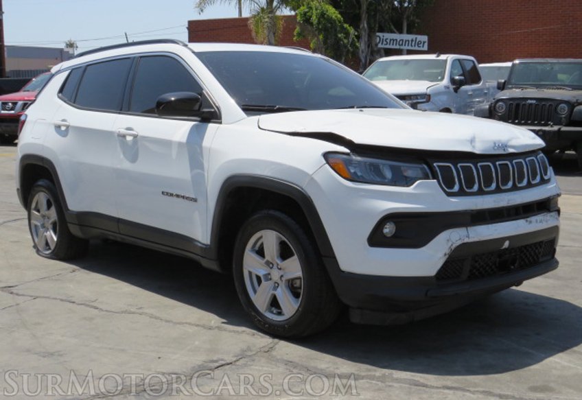 2022 Jeep Compass - Image 3