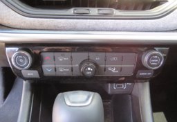 2022 Jeep Compass - Image 42