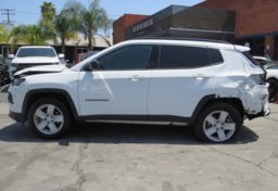 2022 Jeep Compass - Image 12