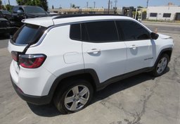 2022 Jeep Compass - Image 5