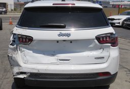 2022 Jeep Compass - Image 10