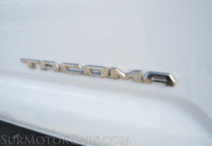 2019 Toyota Tacoma 4WD - Image 21