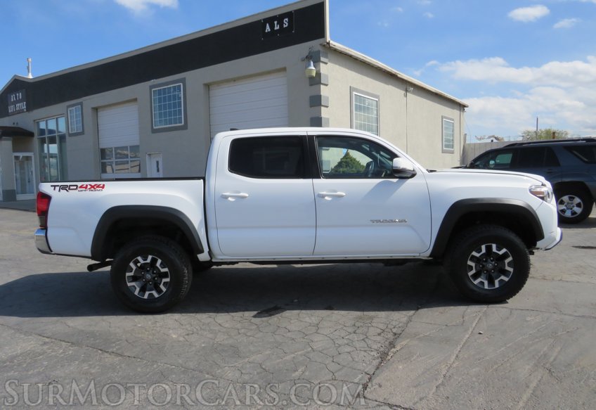 2019 Toyota Tacoma 4WD - Image 10