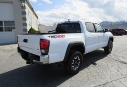 2019 Toyota Tacoma 4WD - Image 5