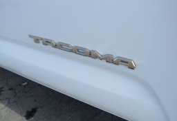 2019 Toyota Tacoma 4WD - Image 18