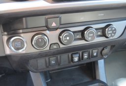 2019 Toyota Tacoma 4WD - Image 41