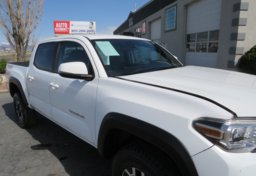 2019 Toyota Tacoma 4WD - Image 13