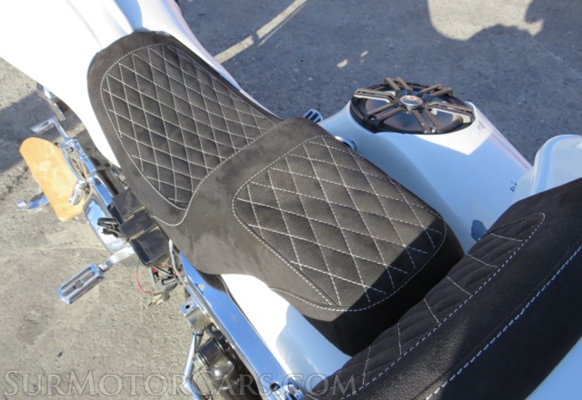 2014 Harley-Davidson FLHP ROAD KING - Image 24