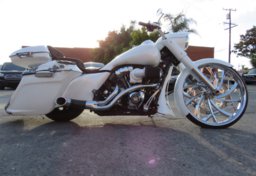 2014 Harley-Davidson FLHP ROAD KING - Image 5