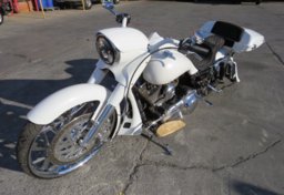 2014 Harley-Davidson FLHP ROAD KING - Image 3