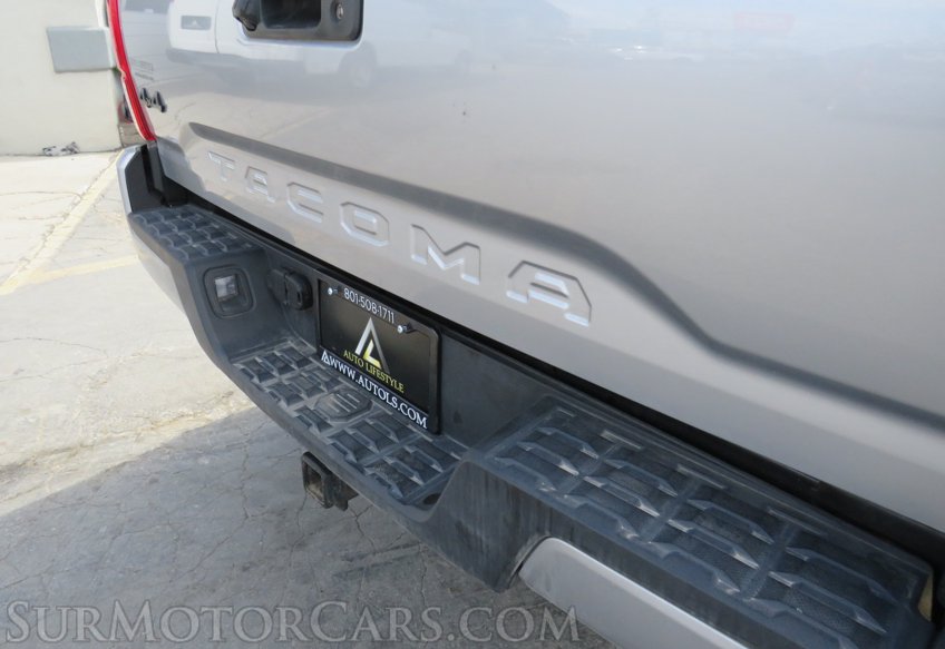 2021 Toyota Tacoma 4WD - Image 26