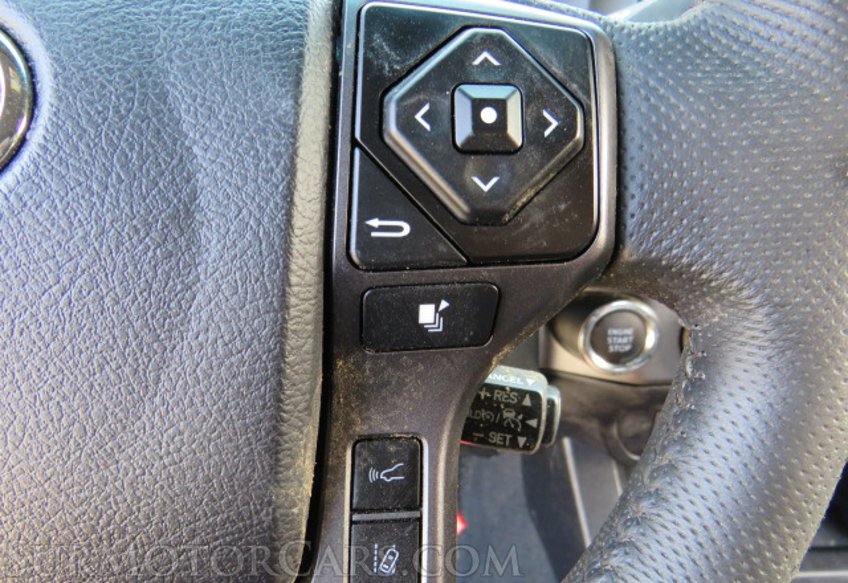 2022 Toyota Tacoma 4WD - Image 30