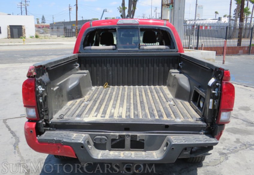 2022 Toyota Tacoma 4WD - Image 9
