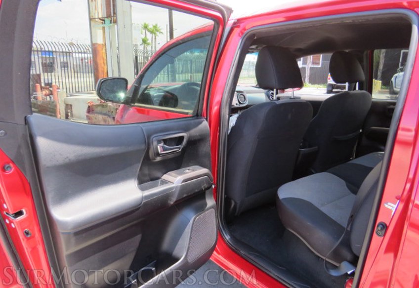 2022 Toyota Tacoma 4WD - Image 18