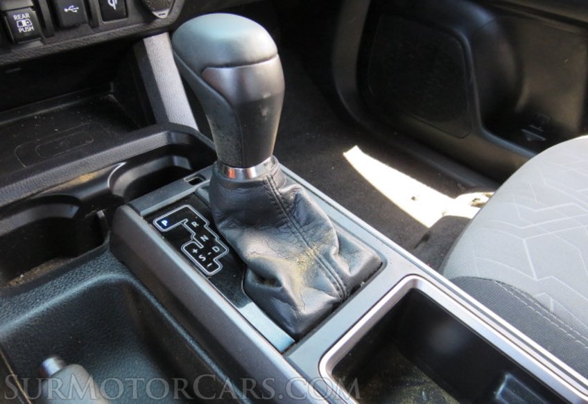 2022 Toyota Tacoma 4WD - Image 39