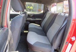 2022 Toyota Tacoma 4WD - Image 24