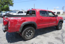 2022 Toyota Tacoma 4WD - Image 7