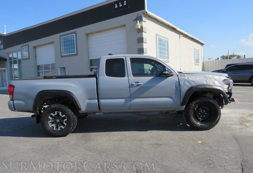 2018 Toyota Tacoma - Image 10