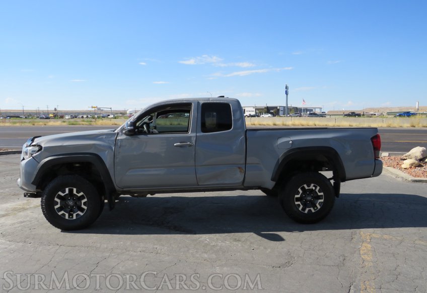 2018 Toyota Tacoma - Image 11