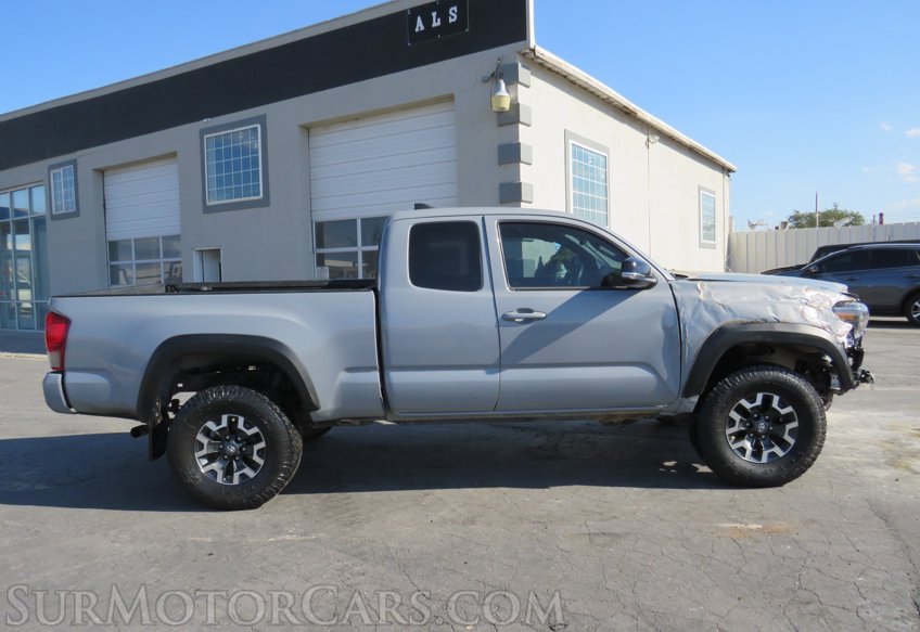 2018 Toyota Tacoma - Image 9