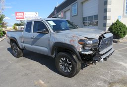 2018 Toyota Tacoma - Image 3