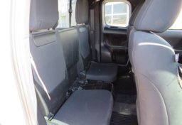 2018 Toyota Tacoma - Image 22