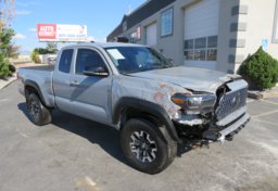 2018 Toyota Tacoma - Image 4
