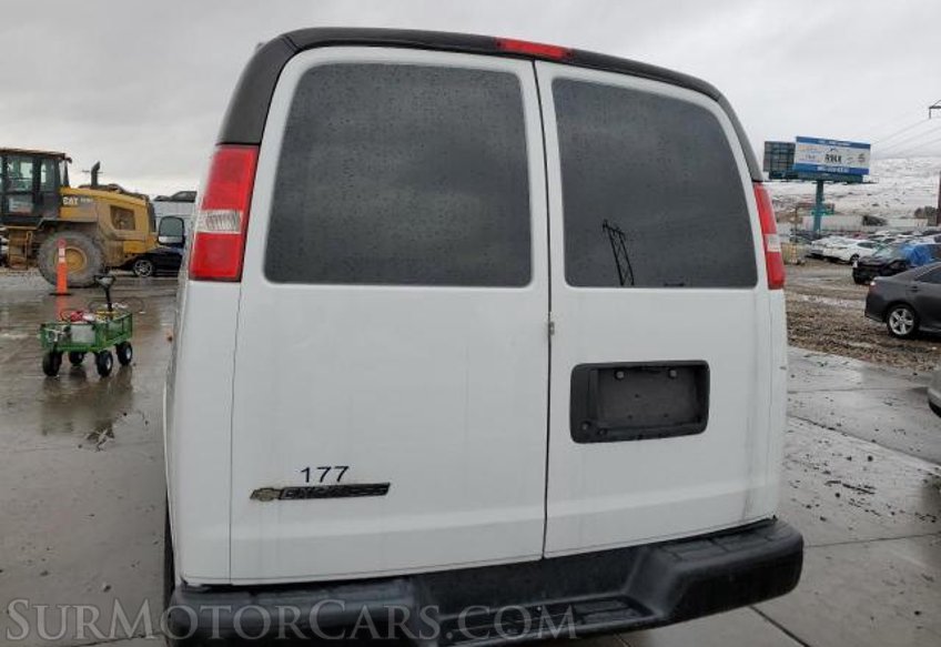 2018 Chevrolet Express Cargo Van - Image 7