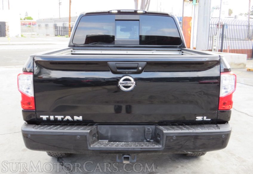 2017 Nissan Titan - Image 10