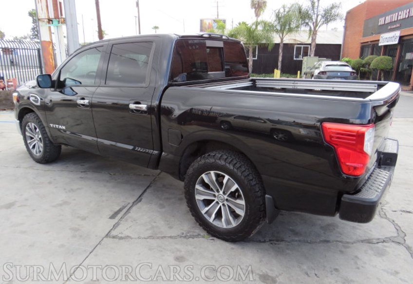2017 Nissan Titan - Image 5