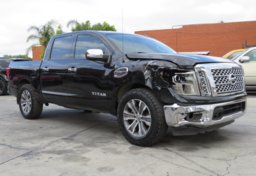 2017 Nissan Titan - Image 4