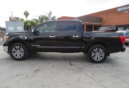 2017 Nissan Titan - Image 11