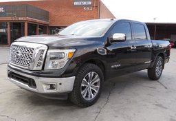 2017 Nissan Titan - Image 3