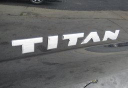 2017 Nissan Titan - Image 23