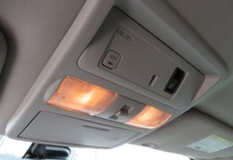 2017 Nissan Titan - Image 52