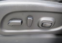 2017 Nissan Titan - Image 43