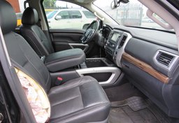 2017 Nissan Titan - Image 31