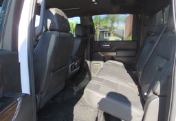 2022 Chevrolet Silverado 2500HD - Image 29