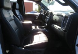 2022 Chevrolet Silverado 2500HD - Image 19