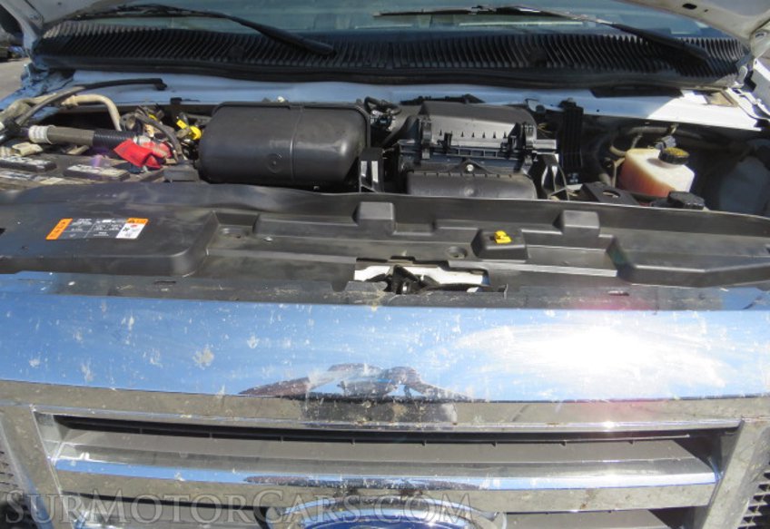 2021 Ford E-Series Cutaway - Image 31