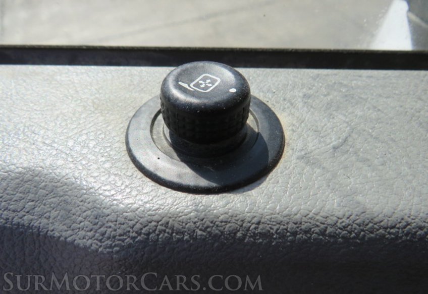 2021 Ford E-Series Cutaway - Image 24