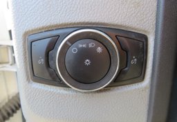 2021 Ford E-Series Cutaway - Image 26