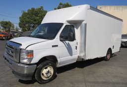 2021 Ford E-Series Cutaway - Image 3