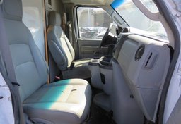 2021 Ford E-Series Cutaway - Image 20