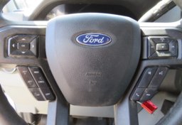 2021 Ford E-Series Cutaway - Image 22