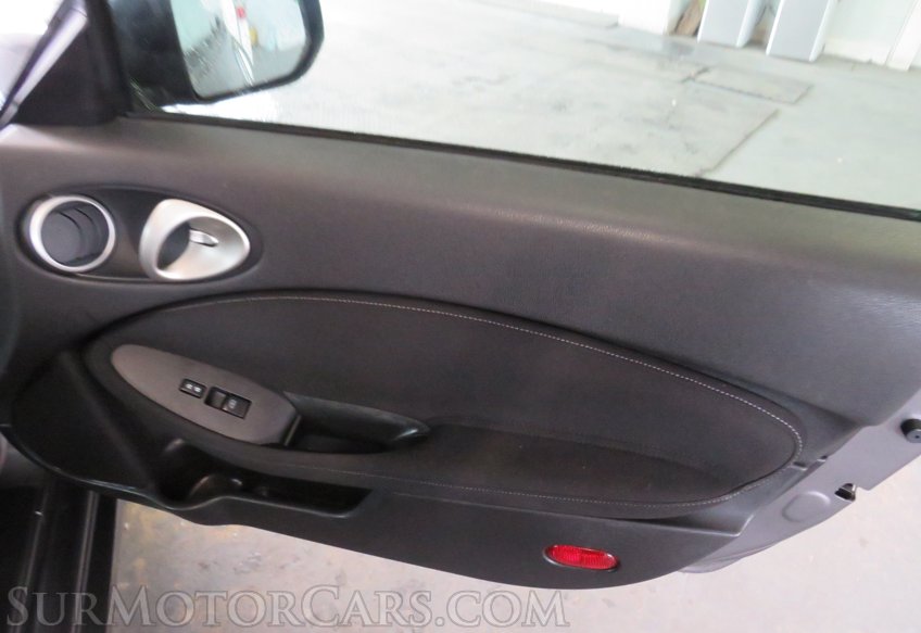 2014 Nissan 370Z - Image 32